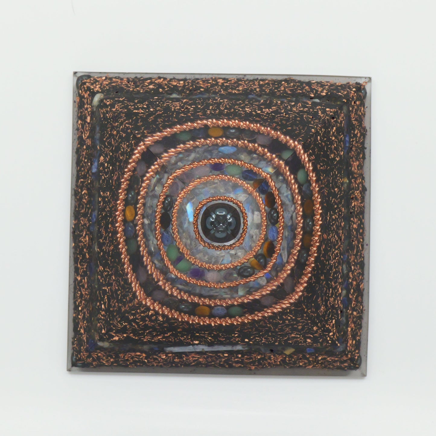 Pyramid — Labradorite